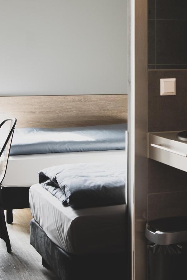 Das Schlafwerk Stuttgart-Nord Volldigitales Hotel-Self-Check In - Keine Rezeption-Lowbudget-Cashless Korntal-Münchingen Exteriör bild